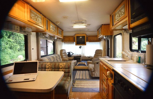 Notre Dame House | Notre Dame Tailgating