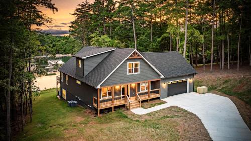 Blairsville House | Nottely Retreat