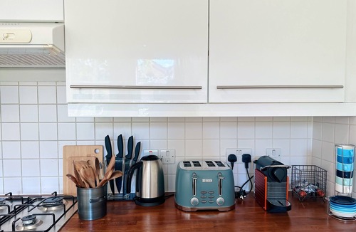 Dalgarno Apartment | Notting Hill - Canalside Apartment!