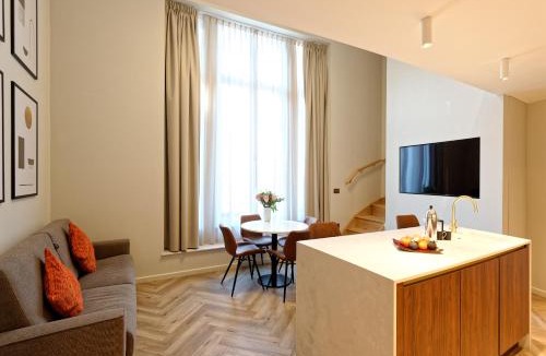 Pembridge Apartment | Notting Hill Hyde Park Studios by D'Montrio