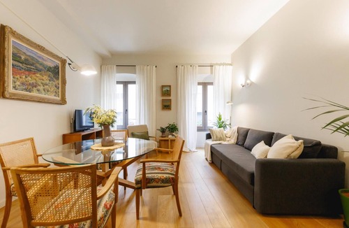 El Mercadal Apartment | Nou 3 - Holiday Apartment Rental in Girona | Bravissimo