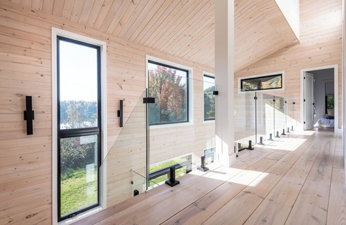 Labelle Ski Chalet | Nou Tremblant Chalet, Lac Labelle, and Private Beach