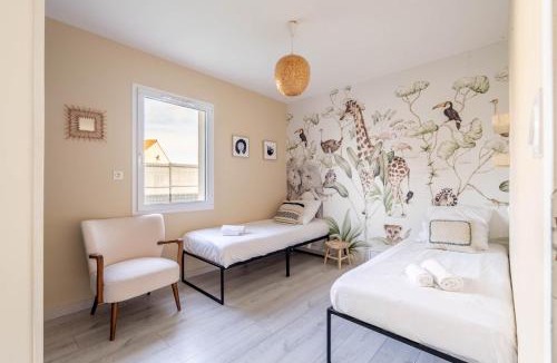 Bouaye House | Nouveau ! Bulle d'air - Maison avec piscine