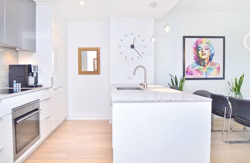 Laval-des-Rapides Apartment | Nouveau Condo au Centre Ville de Laval