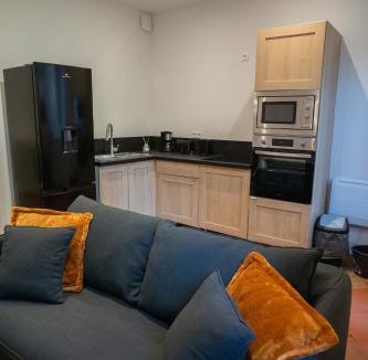 Castelnaudary Apartment | Nouveau Très beau T2 CLIMATISÉ avec terrasse Coeur de Castelnaudary Gare
