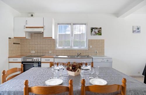 Saint-Meloir-des-Ondes House | Nouvelle Villa d'Émeraude