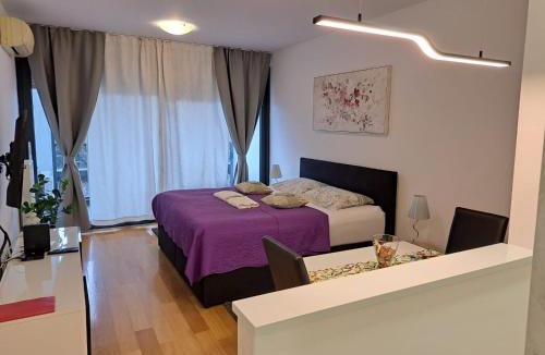 Zagreb Apartment | Nova Galerija West App Dora- parking in garage