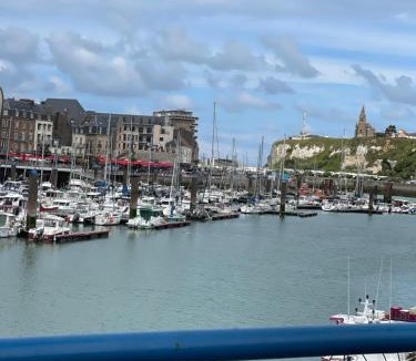 Saint-Nicolas-d'Aliermont Apartment | Nova nuit