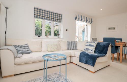 Dittisham House | November Cottage