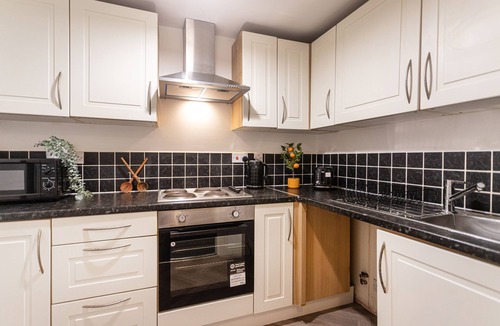 Easton Apartment | November Discount - Long Stay - Contractors