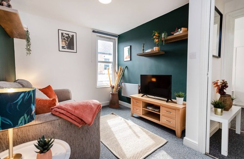 Easton Apartment | November Discount - Long Stay - Contractors