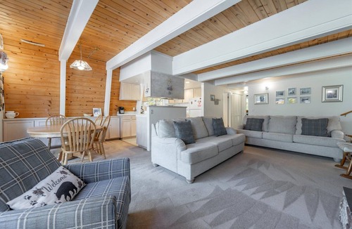 Carnelian Bay Cabin | Novero Cabin