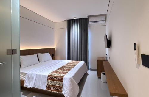 Banguntapan Hotel | Novhalia Homestay near Jogja Expo Center RedPartner