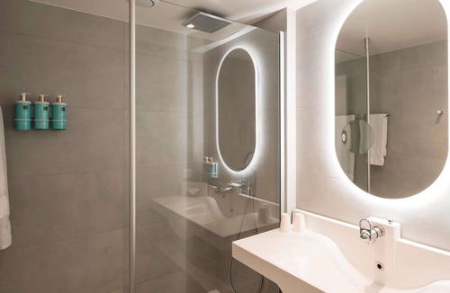 Le Lac Hotel | Novotel Bordeaux Lac