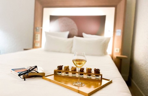 Ury Hotel | Novotel Fontainebleau Ury