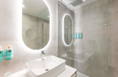 Voreppe Hotel | Novotel Grenoble Nord Voreppe