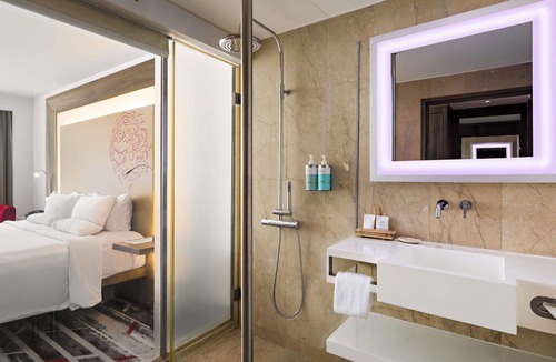Chinatown Hotel | Novotel Jakarta Gajah Mada