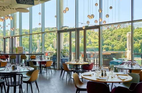 La Confluence Hotel | Novotel Lyon Centre-Confluence Bord de Saone