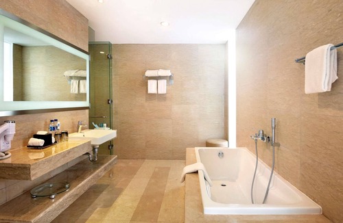 Makassar Hotel | Novotel Makassar Grand Shayla
