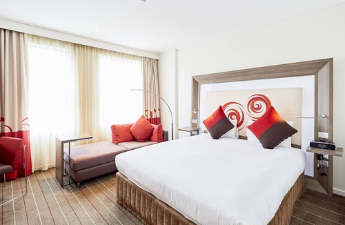 Glen Waverley Hotel | Novotel Melbourne Glen Waverley