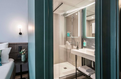 Saint-Laurent-du-Var Hotel | Novotel Nice Aeroport Cap 3000