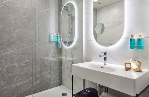 Le Kremlin-Bicetre Hotel | Novotel Paris 13 Porte d'Italie