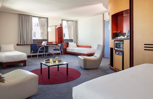 La Joliette Hotel | Novotel Suites Marseille Centre Euromed
