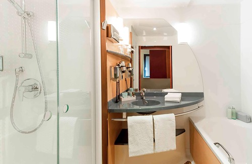La Joliette Hotel | Novotel Suites Marseille Centre Euromed