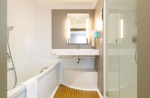Rives de Meurthe Hotel | Novotel Suites Nancy Centre
