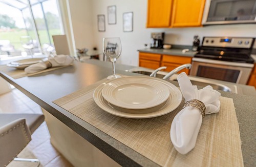Windwood Bay House | NOW ACCEPTING LONG-TERM AND SHORT-TERM RENTALS