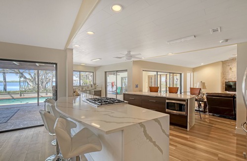 Tropic House | NOW ACCEPTING ONE YEAR LEASES ON OUR WATERFRONT HOME!