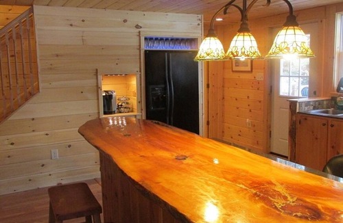 Town of Hope House | Now booking for Summer. Pet friendly