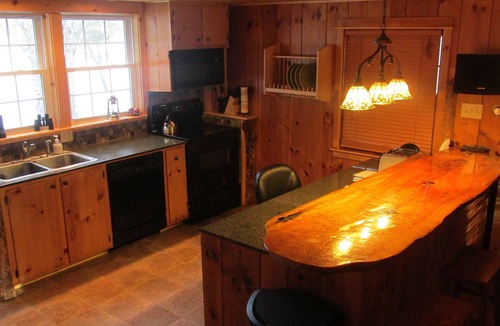 Town of Hope House | Now booking for Summer. Pet friendly