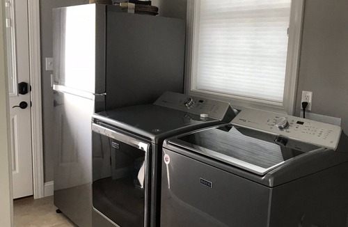 Jacksboro House | NOW BOOKING PRIME WEEK IN JULY Sat 7/18-7/25 OR Sun 7/19-7/26 AMAZING WATERFRONT