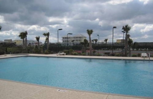 Morgantown House | NOW HEATED POOL! PRIVATE BEACH ACCESS~2 POOLS~PICKLEBALL~WHEELCHAIR ACCESS~WIFI