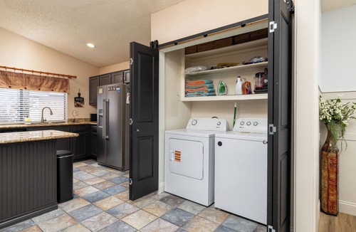 Frisco House | nPool, Game Room & Sleeps 12 – World Cup Ready