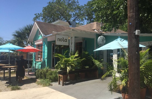 Midtown House | nPrivate Romantic Retreat– 8 Min to Downtown SA