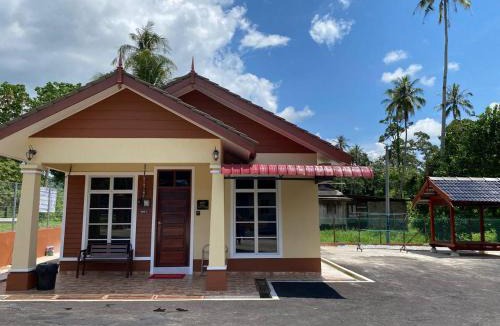 Kampung Perupuk House | NSJay Guest House