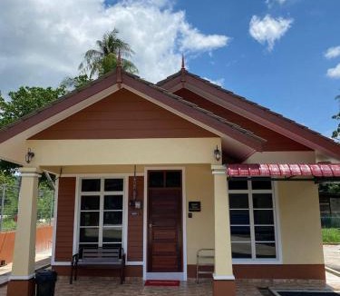 Kampung Perupuk House | NSJay Guest House