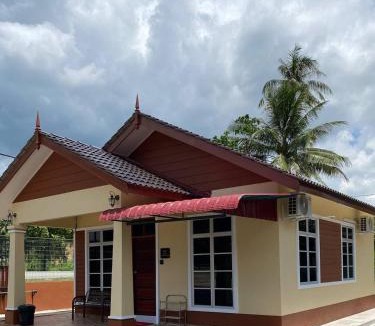 Kampung Perupuk House | NSJay Guest House