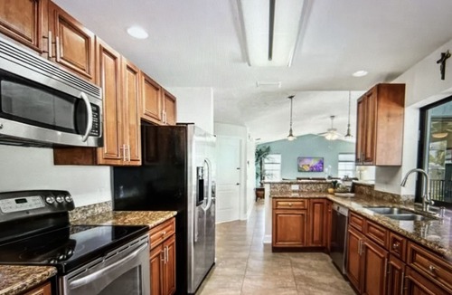 Connors House | nSpecial Rate Alert: Vanderbilt Beach Waterfront Home Steps from Ritz in Naples
