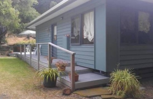 Sandy Point House | Ntaletiani Beach House