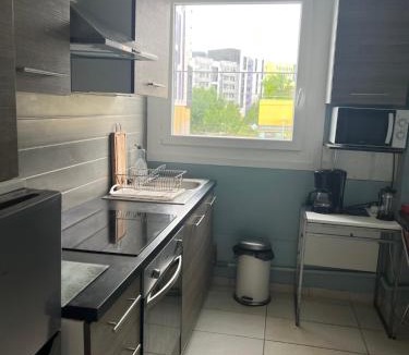 Pont Rousseau Apartment | Ntes Rezé 3P Box gratuit 1 à 6 pers Linge fourni