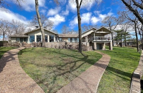 Cleora House | nThe Nautical Nook - lake front house on Duck Creek