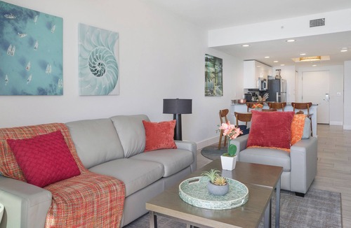 Treasure Island Condo | nTop-Floor Gulf-Front Oasis♥ Panoramic Balcony Sunsets, Pool♥Few Steps To Sand