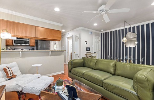 Travis Heights Condo | nTravis Heights Modern Getaway - Corporate Housing Rental