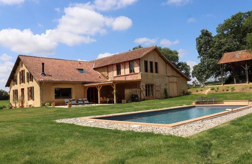 Montesquiou Other | Nuage guest room