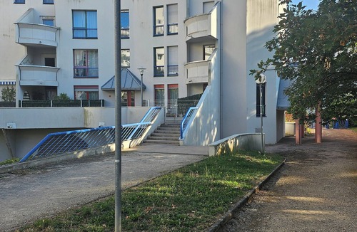 Faubourg North Apartment | Nuit Dijon Chambre