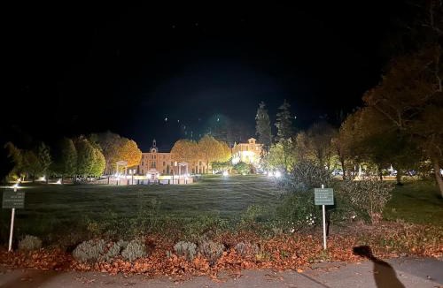 Montbrun-les-Bains Apartment | Nuit romantique au château des Gipières