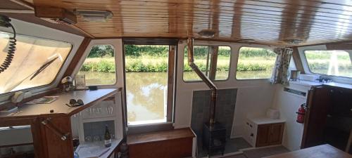 Chaumot Boat Rental | Nuit sur l'eau